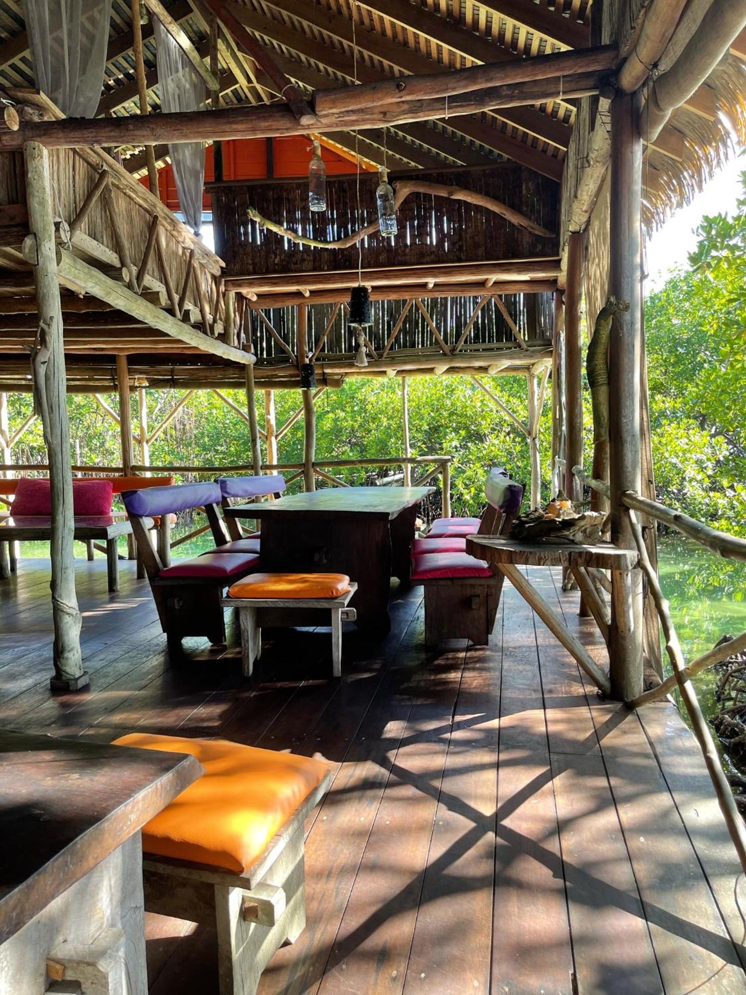 Urraca Monkey Island Eco Resort (Adults Only) Punta Laurel Exteriér fotografie